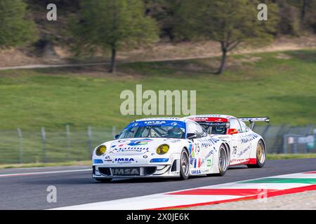 SCARPERIA E SAN PIERO, ITALIA, 5 APRILE 2024, #75 LEE MAXTED-PAGE (GB) - PORSCHE 997 GT3 RSR / 2009 - LEGGENDE DELLE CORSE DI RESISTENZA DURANTE IL MUGELLO C 2024 Foto Stock