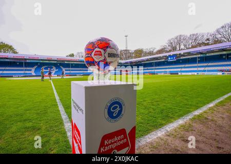 Doetinchem, Paesi Bassi. 12 aprile 2024. DOETINCHEM, PAESI BASSI - 12 APRILE: Panoramica dello stadio durante la partita olandese Keukenkampioendivisie tra De Graafschap e Telstar allo Stadion de Vijverberg il 12 aprile 2024 a Doetinchem, Paesi Bassi (foto di Ben Gal/Orange Pictures) crediti: Orange Pics BV/Alamy Live News Foto Stock