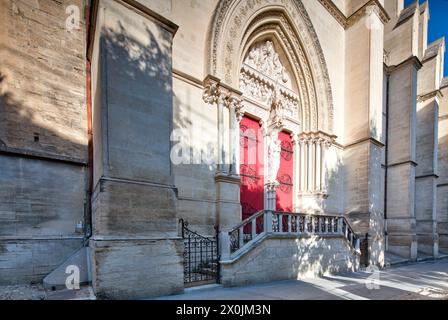 Cattedrale Saint-Pierre, cattedrale, centro storico, facciate, tour della città, vista sulla casa, città vecchia, Montpellier, Herault, Francia, Foto Stock