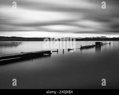 Serata invernale sulle rive dell'Ammersee vicino a Herrsching Foto Stock