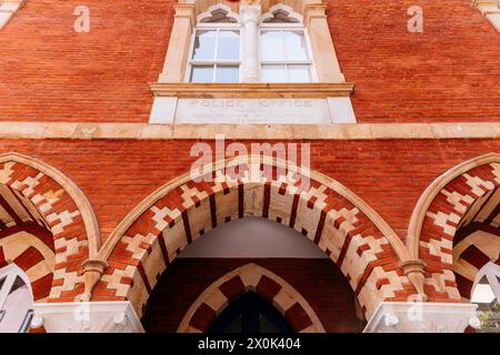 Vecchia stazione centrale di polizia. Gibilterra, territorio britannico d'oltremare, Regno Unito, Europa Foto Stock