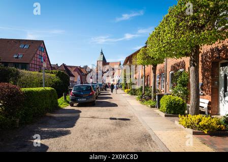 30.04.2023 piccola città di Mölln nel nord della Germania. Foto Stock