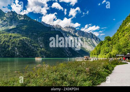 Salet, Königssee con il massiccio del Watzmann, il Parco Nazionale di Berchtesgaden, la Terra di Berchtesgadener, l'alta Baviera, la Baviera, Germania, Europa Foto Stock