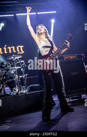 Milano Italia. 11 aprile 2024. La band messicana THE WARNING si esibisce dal vivo sul palco dei magazzini generali durante il 'Europe Tour 2024'. Foto Stock