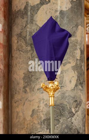 Baviera, croce velata, viola, Pasqua, Raitenhaslach Foto Stock