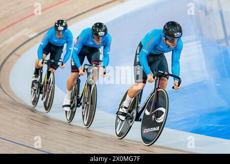 Milton, Canada. 12 aprile 2024. Foto di Alex Whitehead/SWpix.com - 12/04/2024 - Ciclismo - Tissot UCI Track Nations Cup - terzo round: Milton - Mattamy National Cycling Centre, Milton, Ontario, Canada - Team maschile Sprint Qualifying - Tsz Chun Mok, Cheuk Hei To e Tsun ho Yung di Hong Kong, Cina crediti: SWpix/Alamy Live News Foto Stock