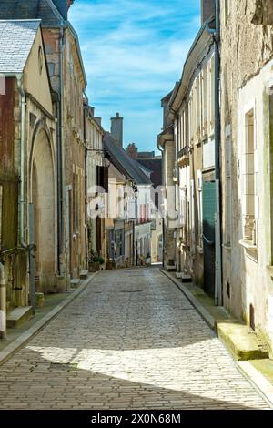 Sancerre etichettato Les Plus Beaux Villages de France. Strada in città. Dipartimento Cher. Centro-Val de Loire. Francia Foto Stock