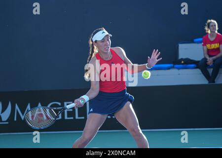 Orlando, Stati Uniti. 12 aprile 2024. L'americana Jessica Pegula in azione durante la prima partita tra US Pegula (WTA 5) e belga Costoulas (WTA 279) il primo giorno dell'incontro tra USA e Belgio, nel turno di qualificazione nel gruppo mondiale per la finale del tennis Billie Jean King Cup, a Orlando, Florida, USA, venerdì 12 aprile 2024. BELGA PHOTO MARTY JEAN LOUIS Credit: Belga News Agency/Alamy Live News Foto Stock