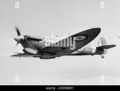 LA BATTAGLIA DELL'ATLANTICO 1939-1945 - aerei alleati: Velivoli da caccia imbarcati dalla portaerei Seafire Mk IB Foto Stock