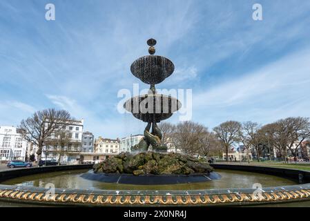 Grande fontana nei vecchi giardini Steine di Brighton. Aprile 2024. Foto Stock