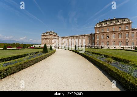 Vista del Palazzo reale di Venaria, sede della riunione ministeriale del G7 su clima, energia e ambiente. Credito: Alamy Stock Photo Foto Stock