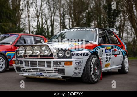 1989 Lancia Delta HF integrale, in mostra all'assemblea Motorsport tenutasi presso il Bicester Heritage Centre il 31 marzo 2024. Foto Stock