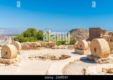 Vista da Castillo de Santa Barbara, Alicante, Comunidad Valenciana, distretto di Alicante, Costa Blanca, Spagna Foto Stock