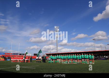 Cork, Irlanda. 13 aprile 2024. Virgin Media Park Ireland National AnthemIreland V Galles 2024 (Hugh de Paor/SPP) credito: SPP Sport Press Photo. /Alamy Live News Foto Stock