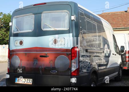 13 aprile 2024, Budapest, Ungheria - Oldtimer Show nel Parco storico delle ferrovie ungheresi - Credit Ilona Barna BIPHOTONEWS, Alamy Live News Foto Stock