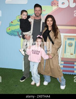 Burbank, Stati Uniti. 13 aprile 2024. Melissa Molinaro arriva al Bluey The Sign Premiere Party che si tiene ai Walt Disney Studios di Burbank, CALIFORNIA, sabato 12 aprile 2024. (Foto di Juan Pablo Rico/Sipa USA) credito: SIPA USA/Alamy Live News Foto Stock