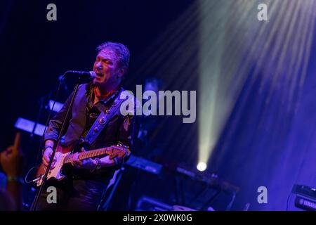 Budapest, Ungheria. 13 aprile 2024. Istvan Voros si esibisce in un concerto dal vivo al MOMKult di Budapest, Ungheria, il 13 aprile 2024. (Foto di Robert Szaniszlo/NurPhoto) credito: NurPhoto SRL/Alamy Live News Foto Stock