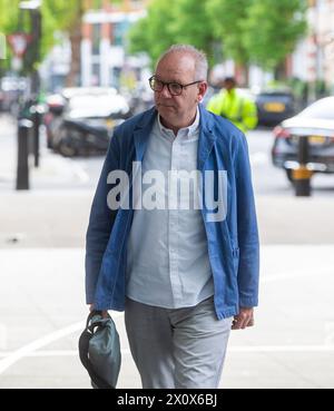 Londra, Inghilterra, Regno Unito. 14 aprile 2024. JOHN o'FARRELL è visto fuori dalla BBC mentre appare domenica con Laura Kuenssberg. (Credit Image: © Tayfun Salci/ZUMA Press Wire) SOLO PER USO EDITORIALE! Non per USO commerciale! Foto Stock