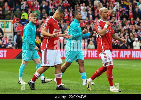 Murillo di Nottingham Forest e Danilo di Nottingham Forest durante la partita di Premier League tra Nottingham Forest e Wolverhampton Wanderers al City Ground di Nottingham sabato 13 aprile 2024. (Foto: Jon Hobley | notizie mi) Foto Stock