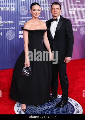 Los Angeles, Stati Uniti. 13 aprile 2024. LOS ANGELES, CALIFORNIA, USA - 13 APRILE: Katy Perry e il marito Orlando Bloom arrivano alla decima cerimonia annuale del Premio Breakthrough tenutasi all'Academy Museum of Motion Pictures il 13 aprile 2024 a Los Angeles, California, Stati Uniti. (Foto di Xavier Collin/Image Press Agency) credito: Image Press Agency/Alamy Live News Foto Stock