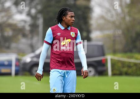 Landore, Swansea, Galles. 13 aprile 2024. Adam Abbas di Burnley durante il match Under 18 Professional Development League tra Swansea City e Burnley alla Swansea City Academy di Landore, Swansea, Galles, Regno Unito, il 13 aprile 2024. Crediti: Duncan Thomas/Majestic Media. Foto Stock