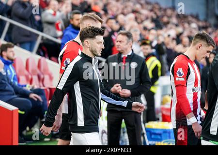 Brentford, Regno Unito. 3 aprile 2024. Brentford, Inghilterra, 3 aprile 2024: I giocatori entrano in campo durante la partita di calcio di Premier League tra Brentford e Brighton & Hove Albion al Gtech Community Stadium di Brentford, Inghilterra. (Daniela Porcelli/SPP) credito: SPP Sport Press Photo. /Alamy Live News Foto Stock