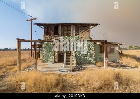 Apparentemente costruita come locanda (1914-1920), la Sinclair House prese il nome dai suoi primi occupanti ed era probabilmente un tempo l'ufficio postale di Littlerock. (Il fumo Foto Stock