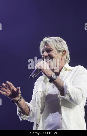 Schlagernacht des Jahres 2024 Matthias Reim, Schlagernacht des Jahres 2024, Barclay Cards Arena Hamburg 13.04.2024 *** Schlager notte dell'anno 2024 Matthias Reim, Schlager notte dell'anno 2024, Barclay Cards Arena Hamburg 13 04 2024 Copyright: XEventpressxBecherx Foto Stock