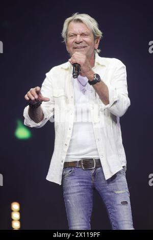 Schlagernacht des Jahres 2024 Matthias Reim, Schlagernacht des Jahres 2024, Barclay Cards Arena Hamburg 13.04.2024 *** Schlager notte dell'anno 2024 Matthias Reim, Schlager notte dell'anno 2024, Barclay Cards Arena Hamburg 13 04 2024 Copyright: XEventpressxBecherx Foto Stock