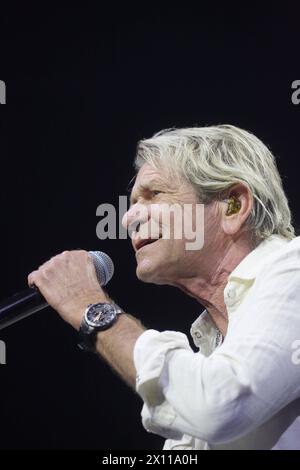 Schlagernacht des Jahres 2024 Matthias Reim, Schlagernacht des Jahres 2024, Barclay Cards Arena Hamburg 13.04.2024 *** Schlager notte dell'anno 2024 Matthias Reim, Schlager notte dell'anno 2024, Barclay Cards Arena Hamburg 13 04 2024 Copyright: XEventpressxBecherx Foto Stock