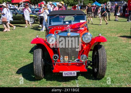 Vista frontale di un'auto sportiva MG T in mostra al Centenary National Meeting 2024 il 30 marzo a Tamworth Australia. Foto Stock