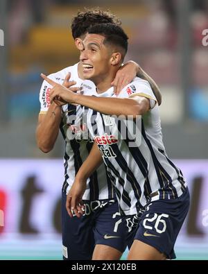 Lima, Perù. 14 aprile 2024. Kevin Serna di Alianza Lima durante la partita di Liga 1 tra Alianza Lima e Atletico Grau ha giocato al Nacional Stadium il 14 aprile 2024 a Lima, in Perù. (Foto di Miguel Marrufo/PRESSINPHOTO) credito: PRESSINPHOTO SPORTS AGENCY/Alamy Live News Foto Stock