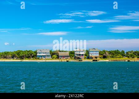 Cedar Island, NC, USA - 13 agosto 2022: Un cartello di benvenuto al punto d'ingresso del parco Foto Stock