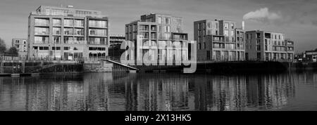 Alloggi sul fiume Trent, centro città di Nottingham, Nottinghamshire, Inghilterra, Regno Unito Foto Stock