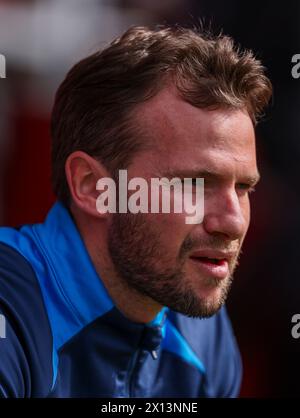 Il capo-allenatore ad interim di Watford Tom Cleverley sul touchline prima della partita per il titolo Sky Bet al St Mary's Stadium di Southampton. Data foto: Sabato 13 aprile 2024. Foto Stock