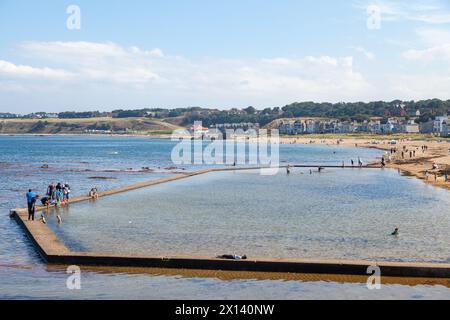 Piscina all'aperto con acqua di mare a North Berwick, East Lothian. Foto Stock