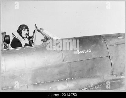 IL BASUTOLAND SQUADRON - l'aereo denominato del Basutoland Squadron con il pilota - S/LDR. D.F.B. Sheen, DFC and Bar (Australia) Royal Air Force Foto Stock