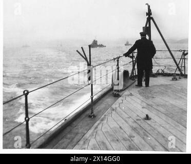 VIAGGIO DI RITORNO DEL PRIMO MINISTRO ATTRAVERSO L'ATLANTICO - il primo Ministro a bordo della HMS Prince of Wales durante il viaggio di ritorno attraverso l'Atlantic British Army Foto Stock
