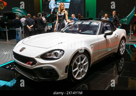 Abarth 124 GT Spider al 88° Salone Internazionale dell'automobile di Ginevra. Svizzera - 6 marzo 2018 Foto Stock