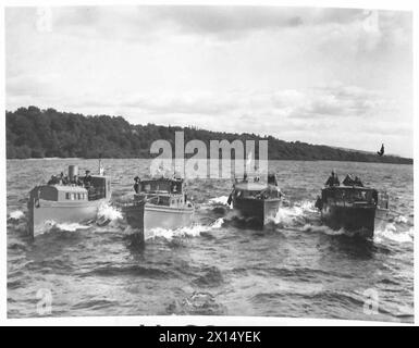 PATTUGLIAMENTI DI BARCHE A MOTORE PER I LAGHI SCOZZESI - alcune delle barche a motore in pattuglia, British Army Foto Stock