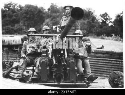 DIFESA ANTIAEREA A STANMORE - l'equipaggio attende ordini British Army Foto Stock