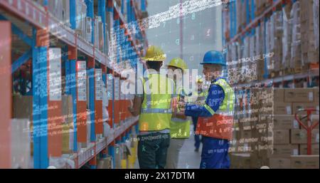 Composito digitale di tre addetti al magazzino che controllano le scorte nel magazzino Foto Stock