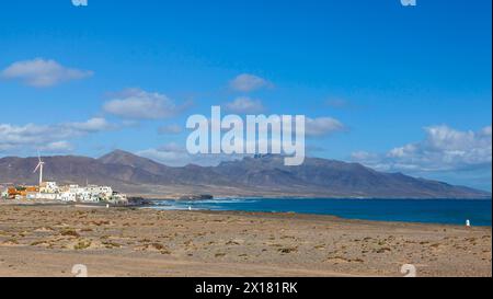 La piccola città di Puerto de la Cruz (conosciuta anche come Puertito), penisola di Jandia, Fuerteventura, Isole Canarie, Spagna Foto Stock