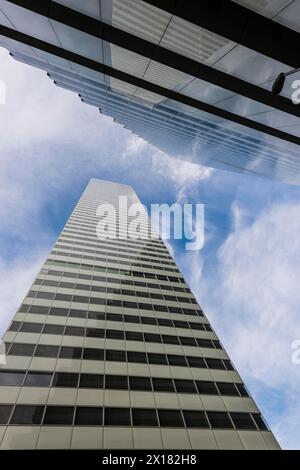 Architettura moderna, alti edifici, Roche Towers, architetti Herzog e de Meuron, Basilea, Cantone di Basilea città, Svizzera Foto Stock