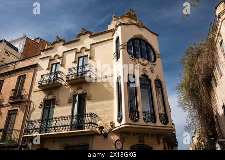 Casa Art Nouveau nel centro storico di Sitges, Spagna Foto Stock