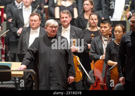 Concerto di addio del professor Mathias Breitschaft con la Rheinische Philharmonie State Orchestra nel Rhein-Mosel-HalleMusik-Institut Koblenz Foto Stock