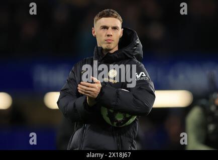 Londra, Regno Unito. 15 aprile 2024. Cole Palmer del Chelsea festeggia con il pallone dopo la partita di Premier League allo Stamford Bridge, Londra. Il credito per immagini dovrebbe essere: Paul Terry/Sportimage Credit: Sportimage Ltd/Alamy Live News Foto Stock