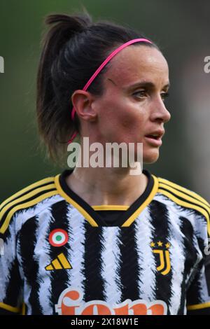 Roma, Lazio. 15 aprile 2024. Barbara Bonansea della Juventus durante il campionato di serie A femminile 2023-2024 partita tra Roma Women e Juventus femminile allo stadio tre Fontane di Roma, in Italia, 15 aprile 2024. Crediti: massimo insabato/Alamy Live News Foto Stock