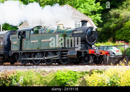 Regno Unito, Inghilterra, Devon, Kingswear, locomotiva a vapore GWR n. 4277 "Hercules" sulla Dartmouth Steam Railway Foto Stock