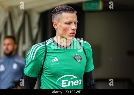 Lodz, Polonia. 14 aprile 2024. Filip Majchrowicz di Radomiak visto durante la partita polacca di PKO Ekstraklasa League tra LKS Lodz e Radomiak Radom allo stadio municipale di Wladyslaw Krol. Punteggio finale; LKS Lodz vs Radomiak Radom 3:2. Credito: SOPA Images Limited/Alamy Live News Foto Stock